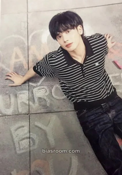 Taehyun The Star Chapter: Sanctuary Photocard - TOMORROW X TOGETHER - TOMORROW X TOGETHER K-pop photocard