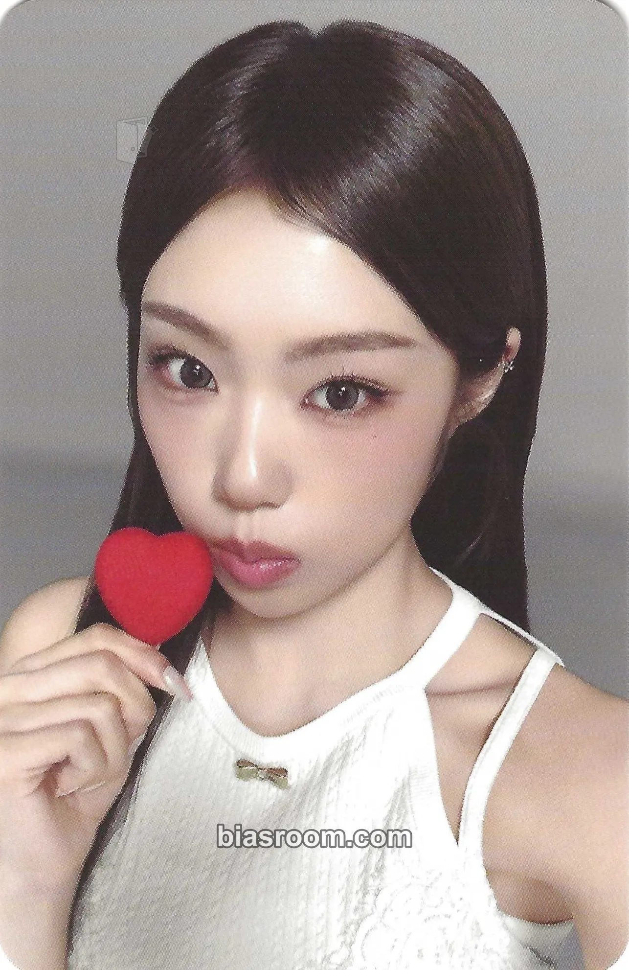 Choi Jungeun 2026 Season’s Greetings: <365 Knots> Photocard - izna - izna K-pop photocard
