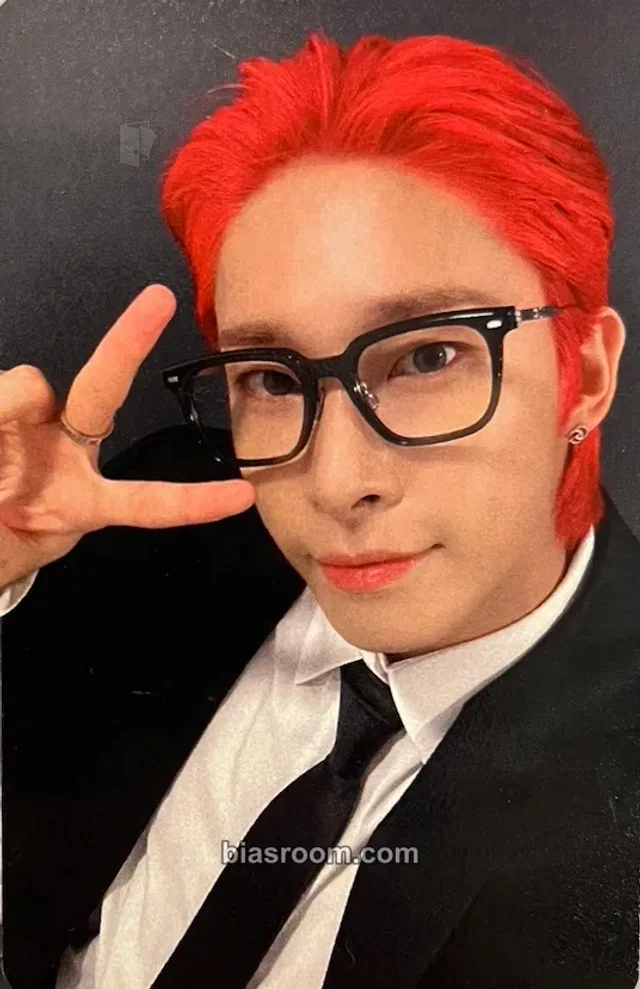TRENDZ - Leon - 2024 Kpop Breakout Tour Event tour merch