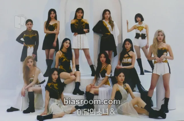 LOONA [&] K-pop photocard