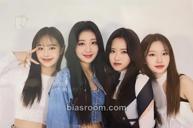 LOONA [&] K-pop photocard