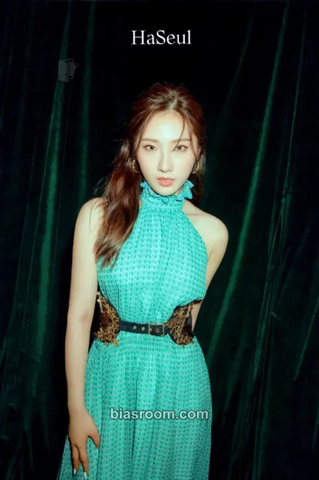 HaSeul LOONA [&] K-pop photocard