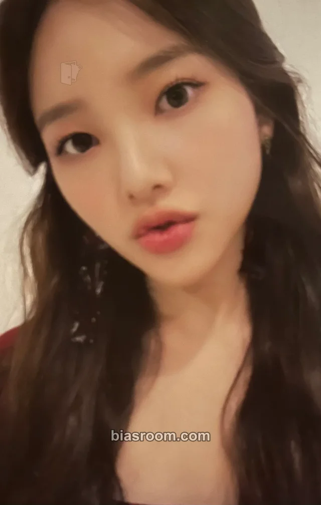 Weeekly - Soojin - Play Game : Awake Album album photocard