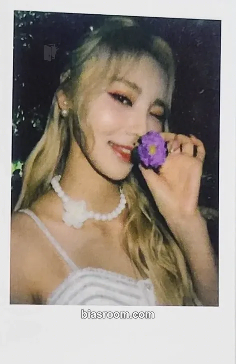 JinSoul Flip That Photocard - LOONA - LOONA K-pop photocard