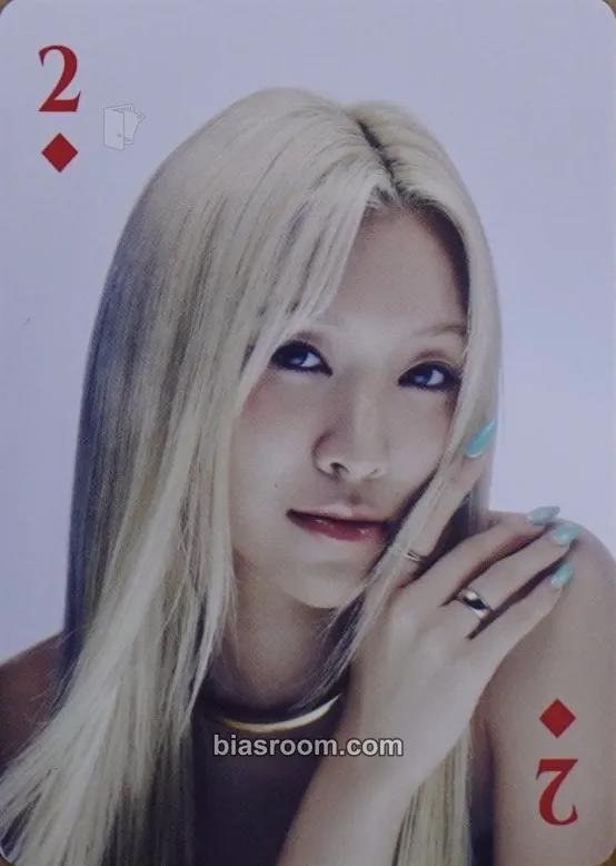 MAYA 2026 Season’s Greetings Photocard - XG - XG K-pop photocard
