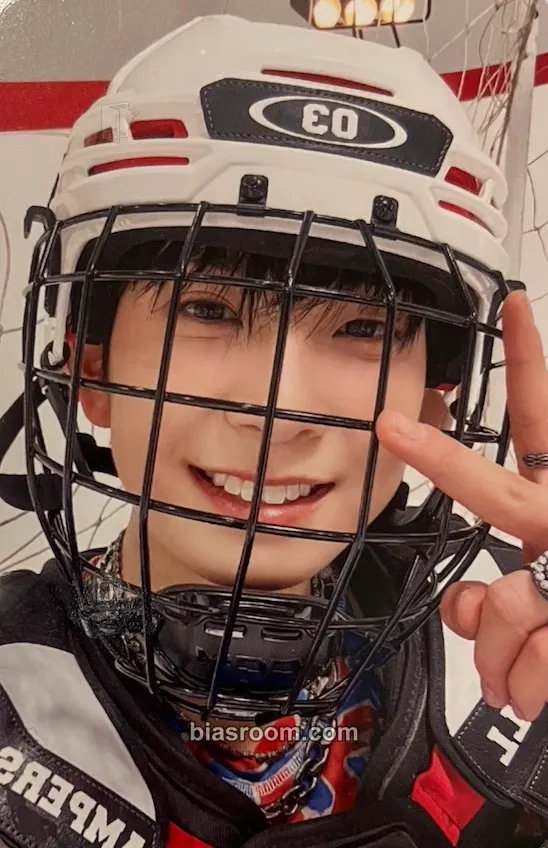 Kyrell ONE HEARTED Photocard - AMPERS&ONE - AMPERS&ONE K-pop photocard