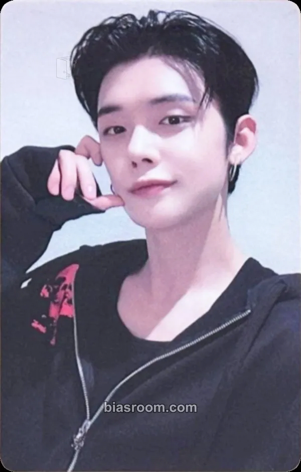 Yeonjun The Star Chapter: Together Photocard - TOMORROW X TOGETHER - TOMORROW X TOGETHER K-pop photocard