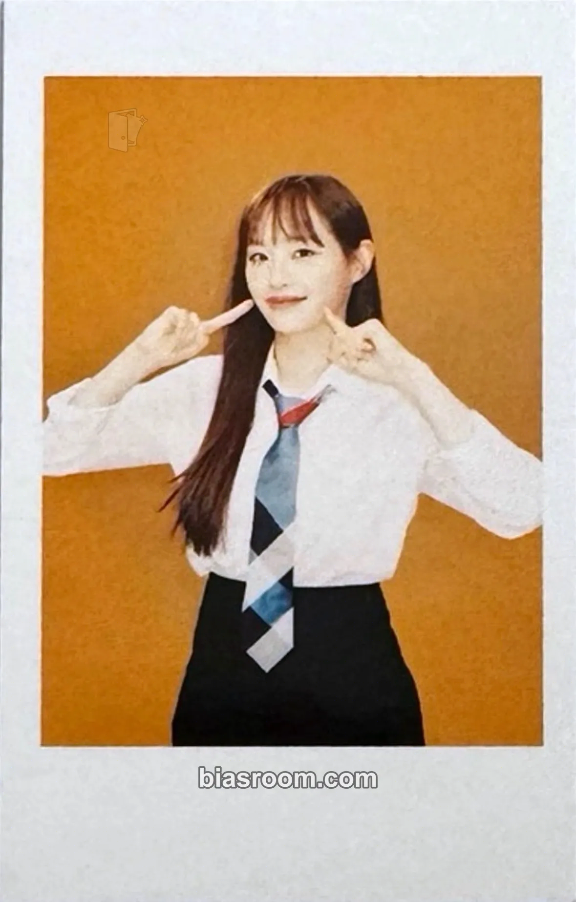 Chuu Flip That Photocard - LOONA - LOONA K-pop photocard