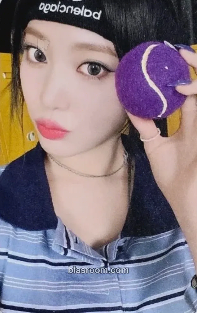 Zoa Bliss Photocard - Weeekly - Weeekly K-pop photocard