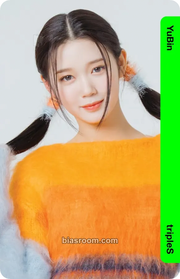 Yubin Binary01 First Class Objekts Photocard - tripleS - tripleS K-pop photocard