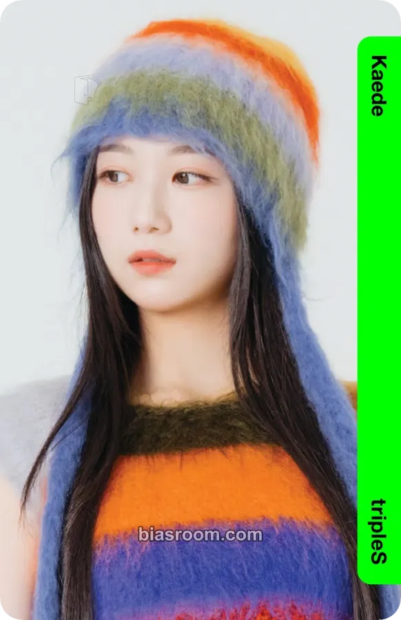 Kaede Binary01 First Class Objekts Photocard - tripleS - tripleS K-pop photocard