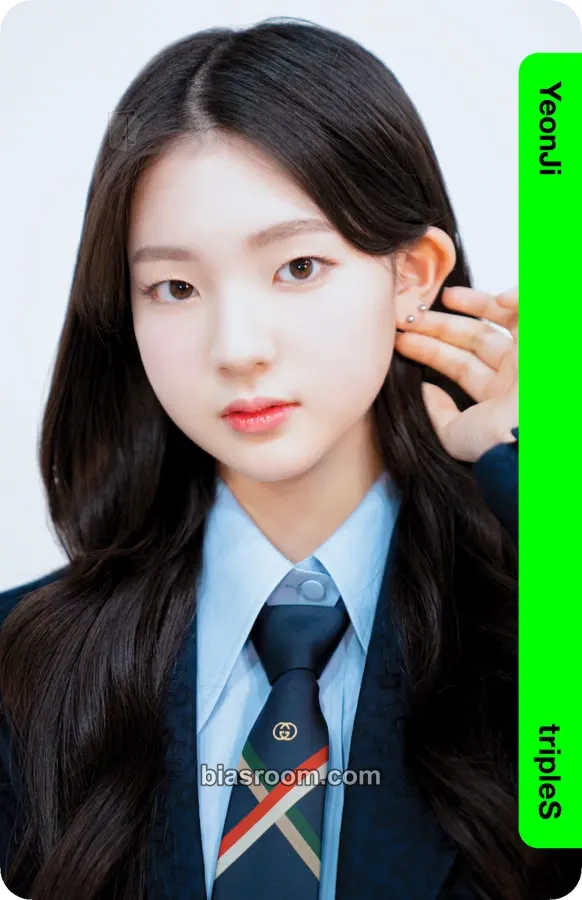 Yeonji Binary01 First Class Objekts Photocard - tripleS - tripleS K-pop photocard