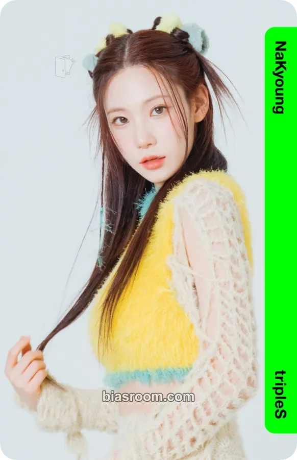 Nakyoung Binary01 First Class Objekts Photocard - tripleS - tripleS K-pop photocard