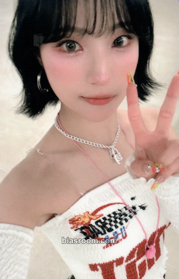 Yeju Wild Cherry Photocard - ICHILLIN’ - ICHILLIN’ K-pop photocard