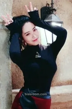 Hayun Rollin' Photocard - BBGIRLS - BBGIRLS K-pop photocard