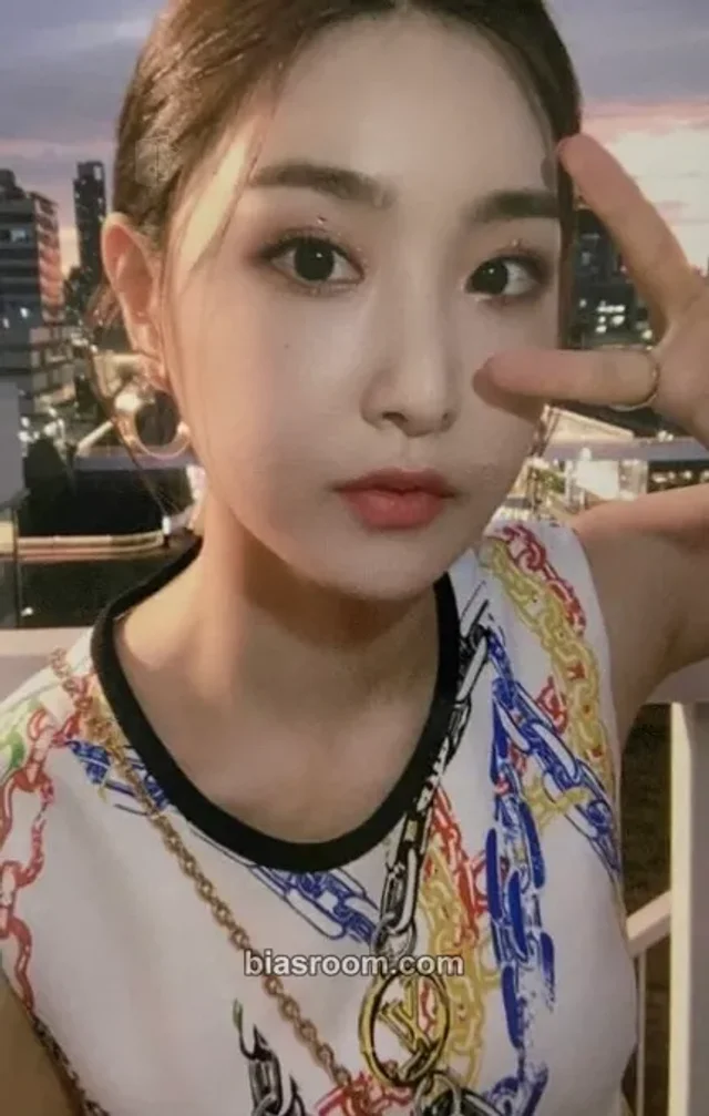 BBGIRLS - Yuna - After 'We Ride' Album album photocard