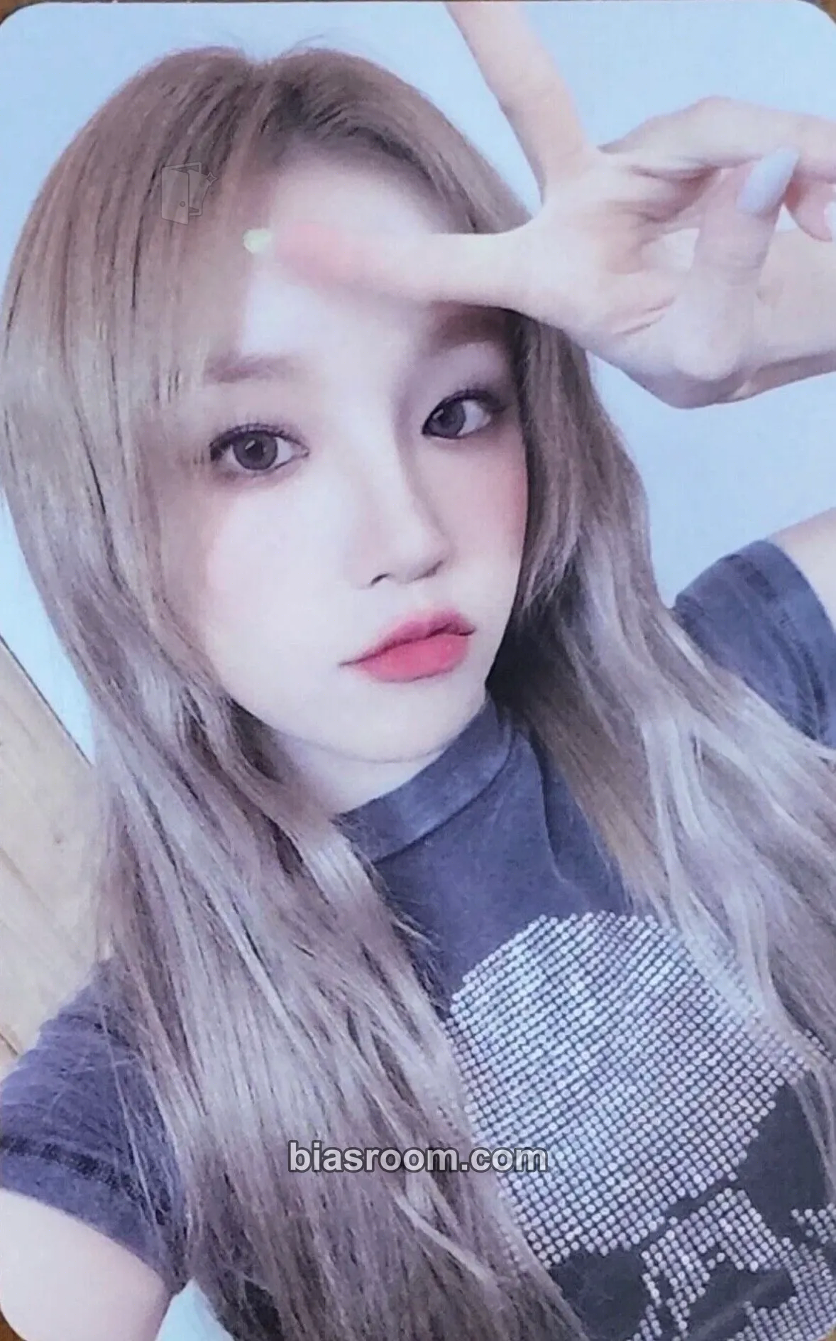 Yuqi (G)I-DLE x Frank Burger Photocard - i-dle - i-dle K-pop photocard