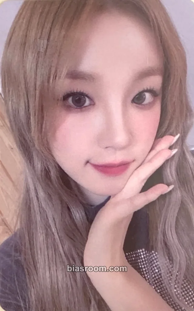 i-dle - Yuqi - Frank Burger x (G)I-DLE Other brand collaboration photocard set
