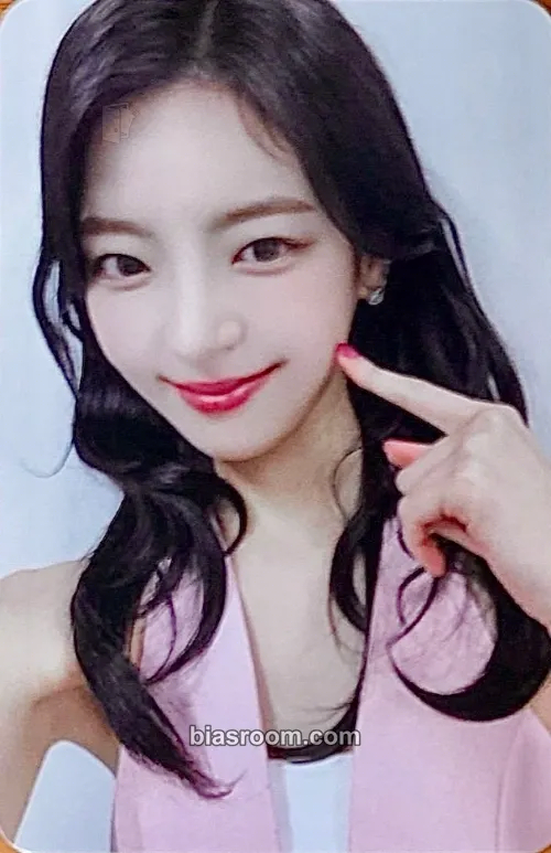 Lia Girls Will Be Girls Photocard - ITZY - ITZY K-pop photocard