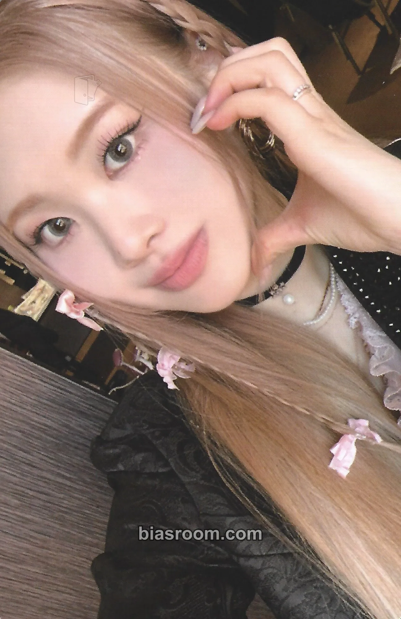 Swan Cabin Fever Photocard - PURPLE KISS - PURPLE KISS K-pop photocard