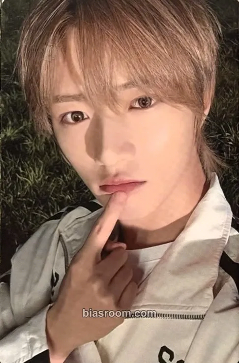 Beomgyu The Star Chapter: Sanctuary Photocard - TOMORROW X TOGETHER - TOMORROW X TOGETHER K-pop photocard