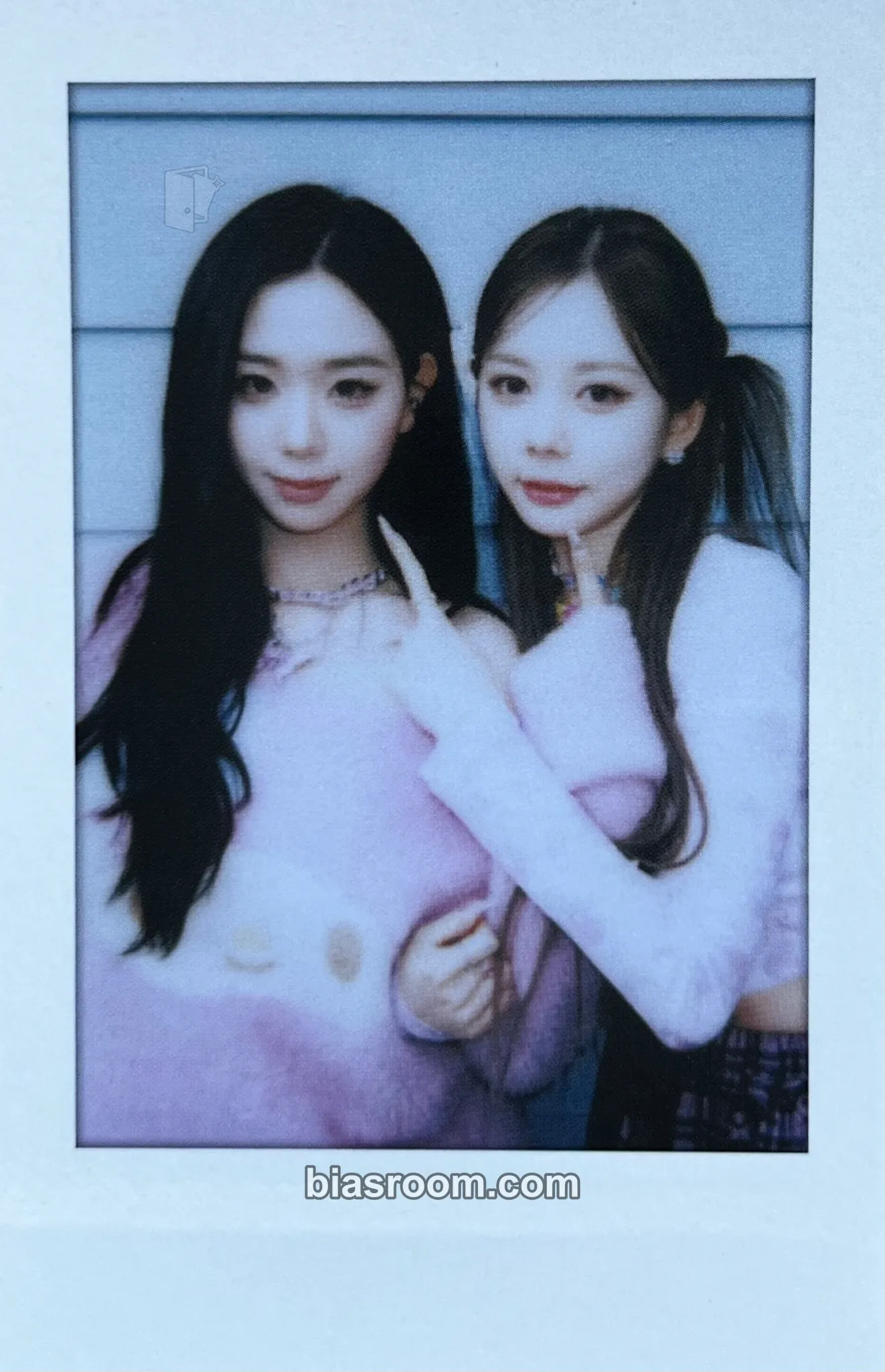 Beyond Beauty Photocard - tripleS - tripleS K-pop photocard