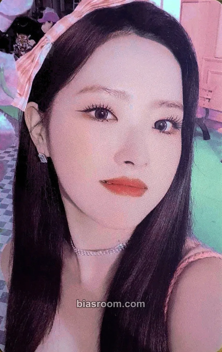 HyeJu Flip That Photocard - LOONA - LOONA K-pop photocard