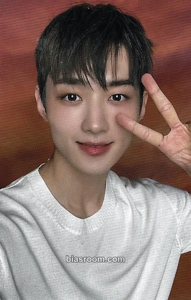 VERIVERY - Yongseung - Liminality - EP.Love Album shy version