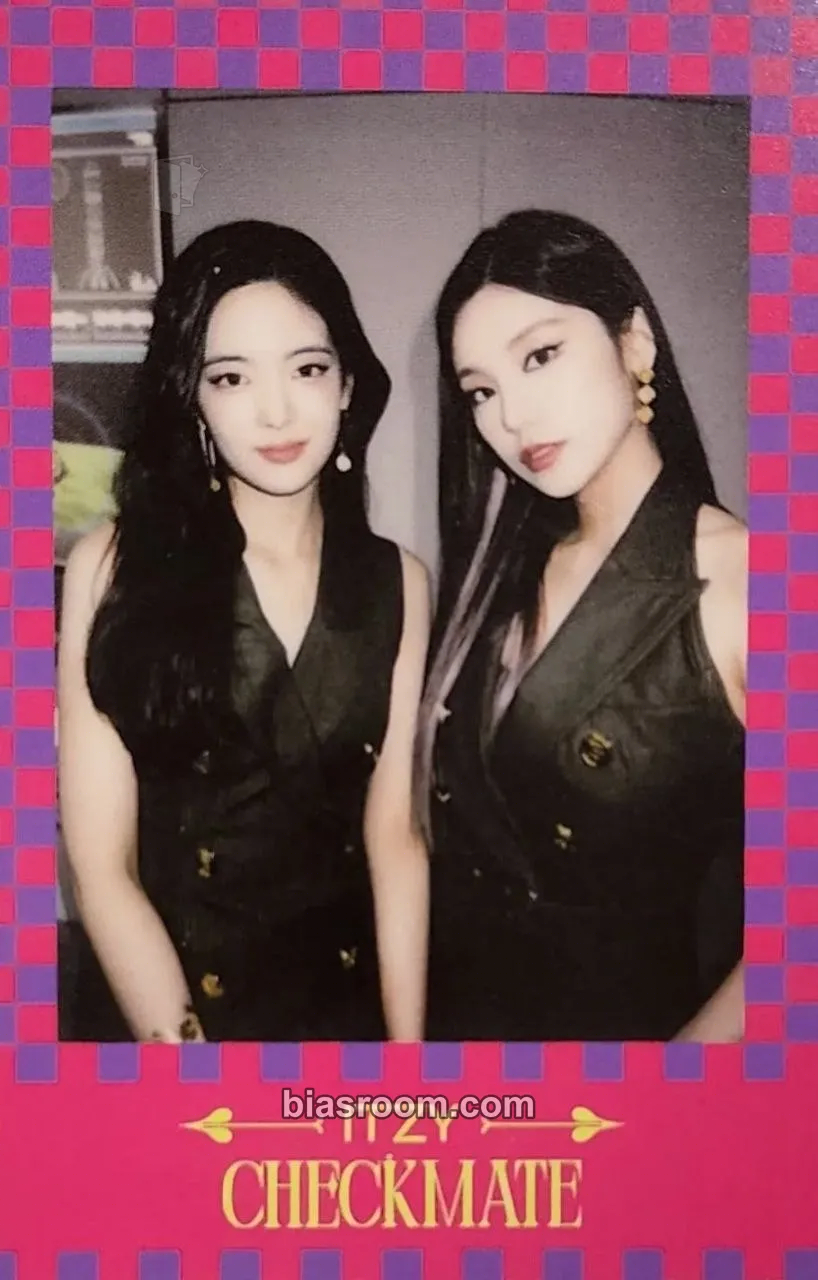 CHECKMATE Photocard - ITZY - ITZY K-pop photocard