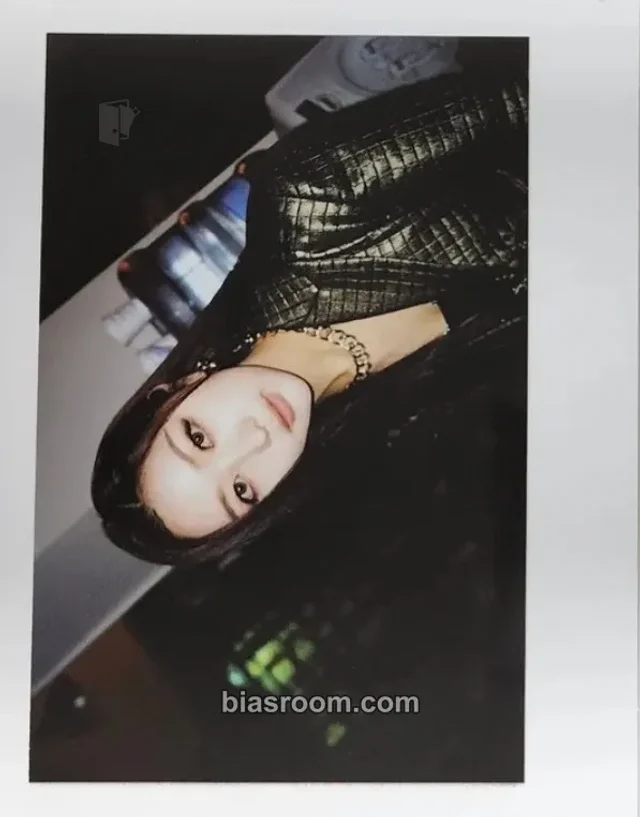Secret Number - Minji - Doomchita  Album album inclusion polaroid