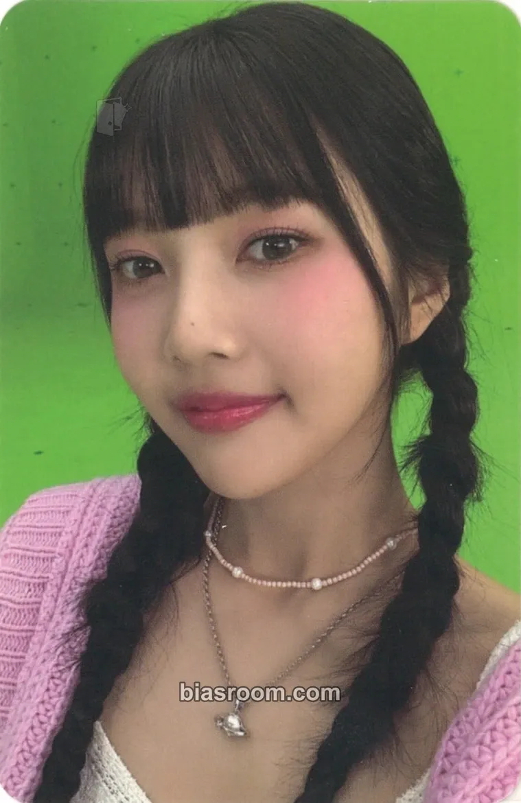 Joy 2022 Winter SMTOWN : SMCU PALACE Photocard - Red Velvet - Red Velvet K-pop photocard