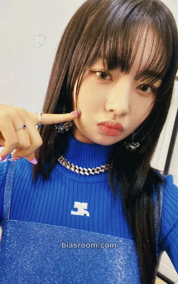 Rei LOVE DIVE Photocard - IVE - IVE K-pop photocard