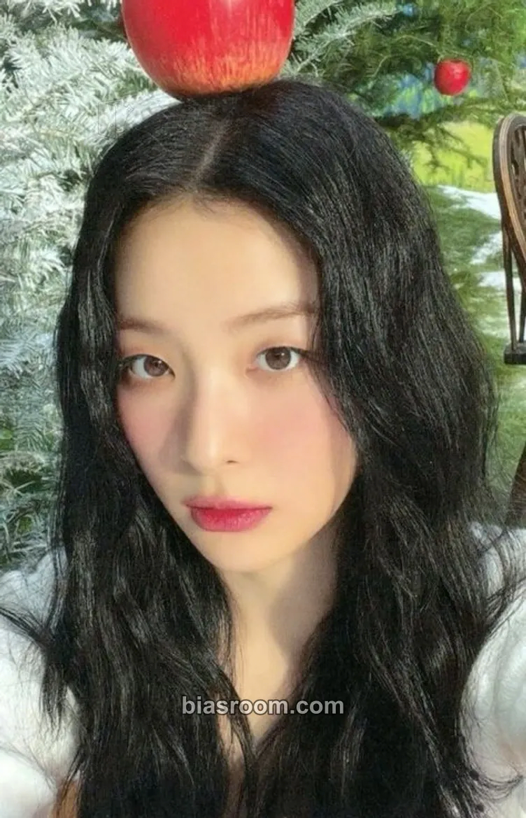 Seulgi SMTown Live 2023/2024: SMCU Palace Photocard - Red Velvet - Red Velvet K-pop photocard