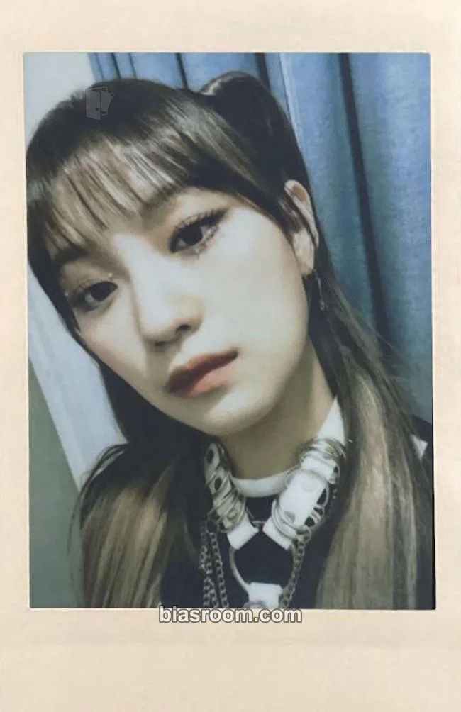 Sohee Yellow punch Photocard - Rocket Punch - Rocket Punch K-pop photocard