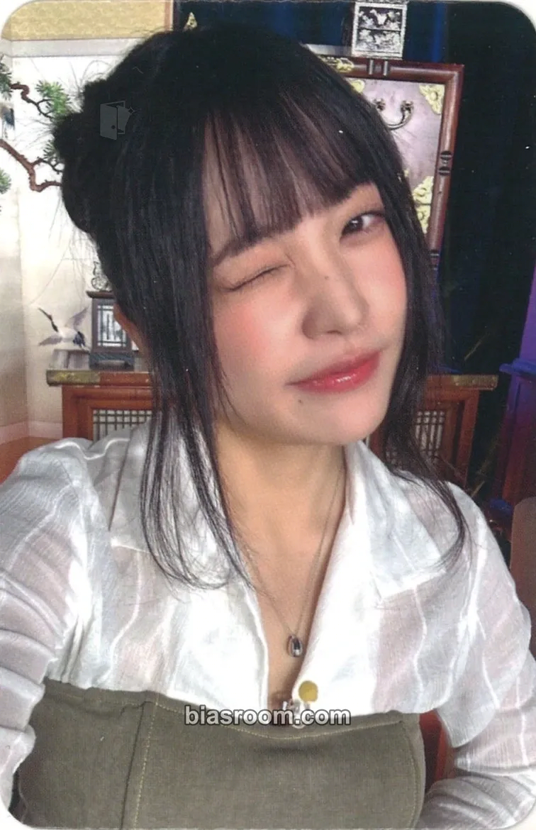 Yeri Chill Kill Photocard - Red Velvet - Red Velvet K-pop photocard