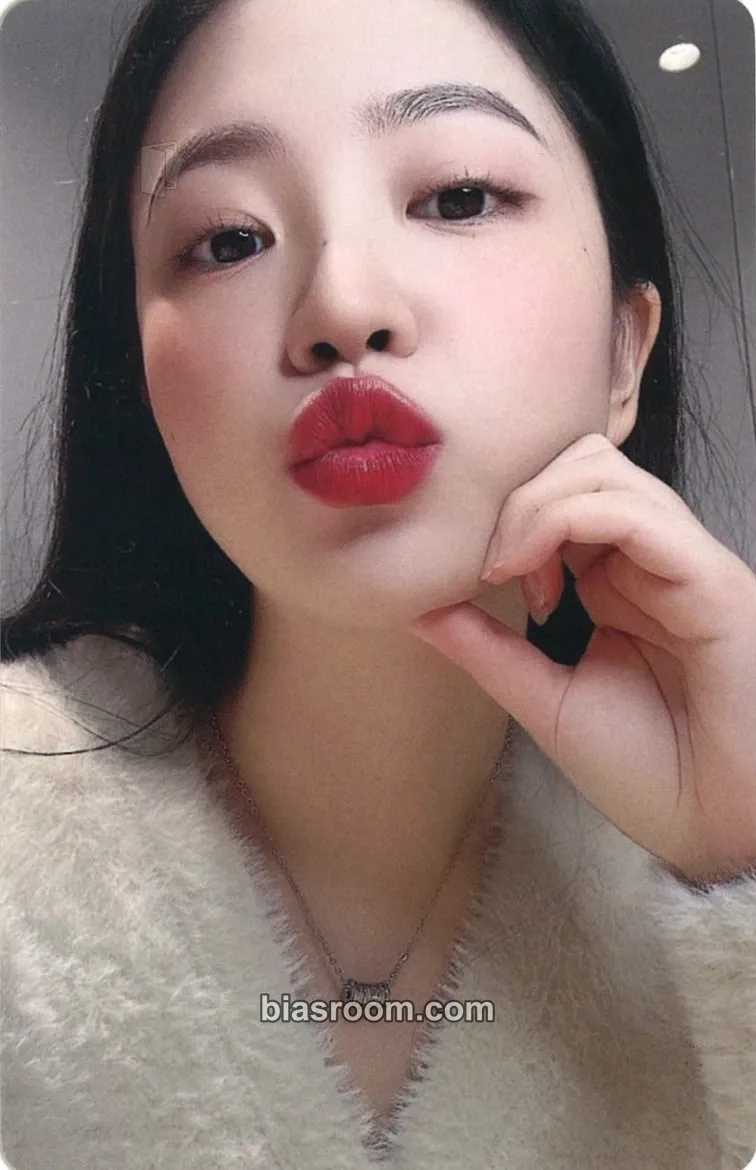 Yeri Chill Kill Photocard - Red Velvet - Red Velvet K-pop photocard
