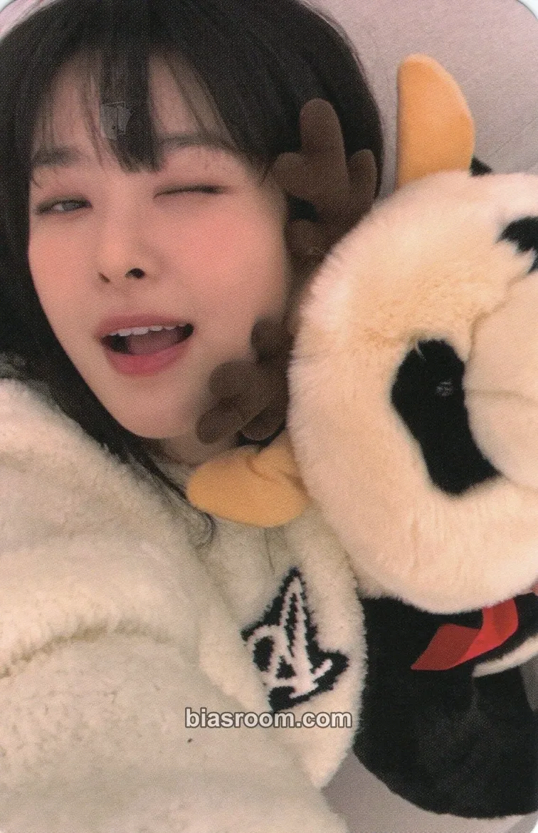 Seulgi Chill Kill Photocard - Red Velvet - Red Velvet K-pop photocard