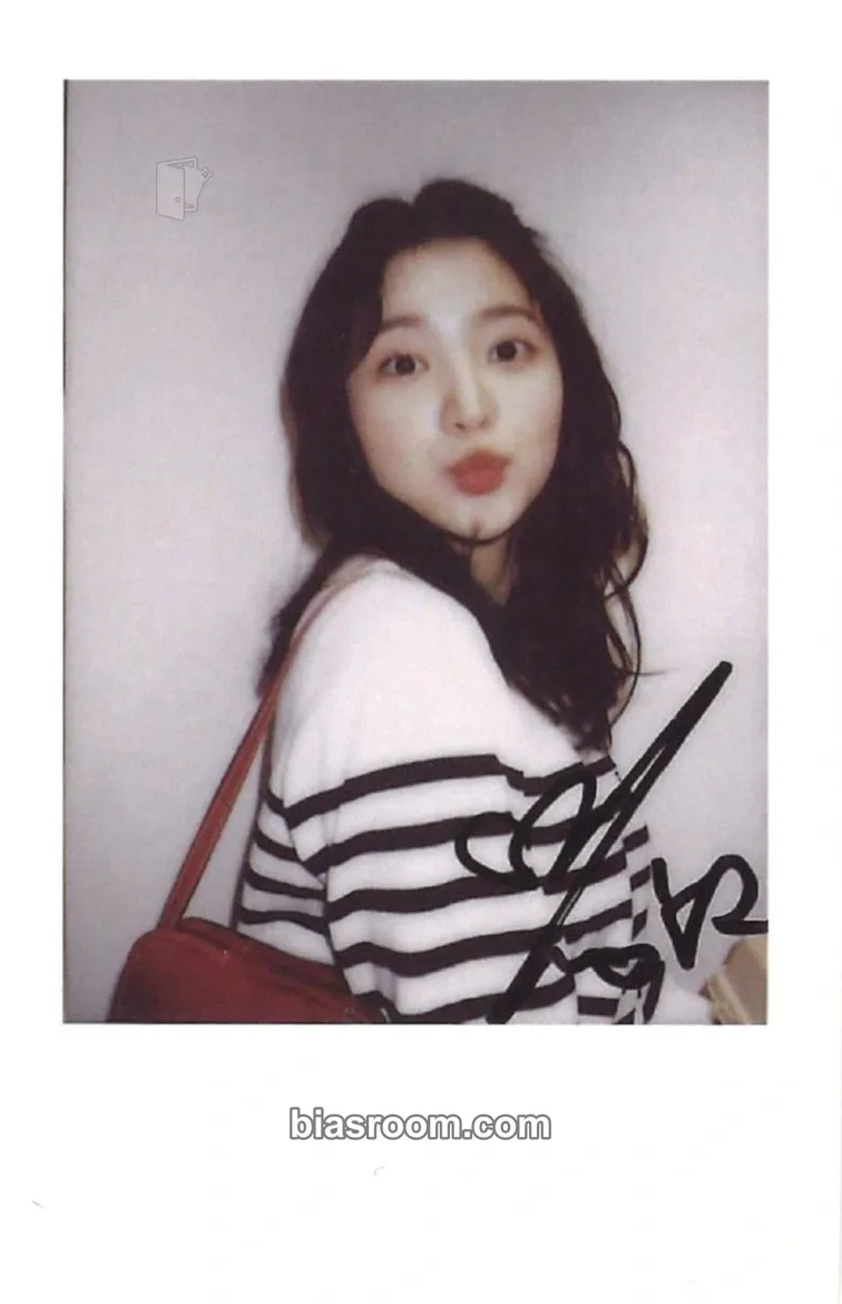 Yeri Chill Kill Photocard - Red Velvet - Red Velvet K-pop photocard