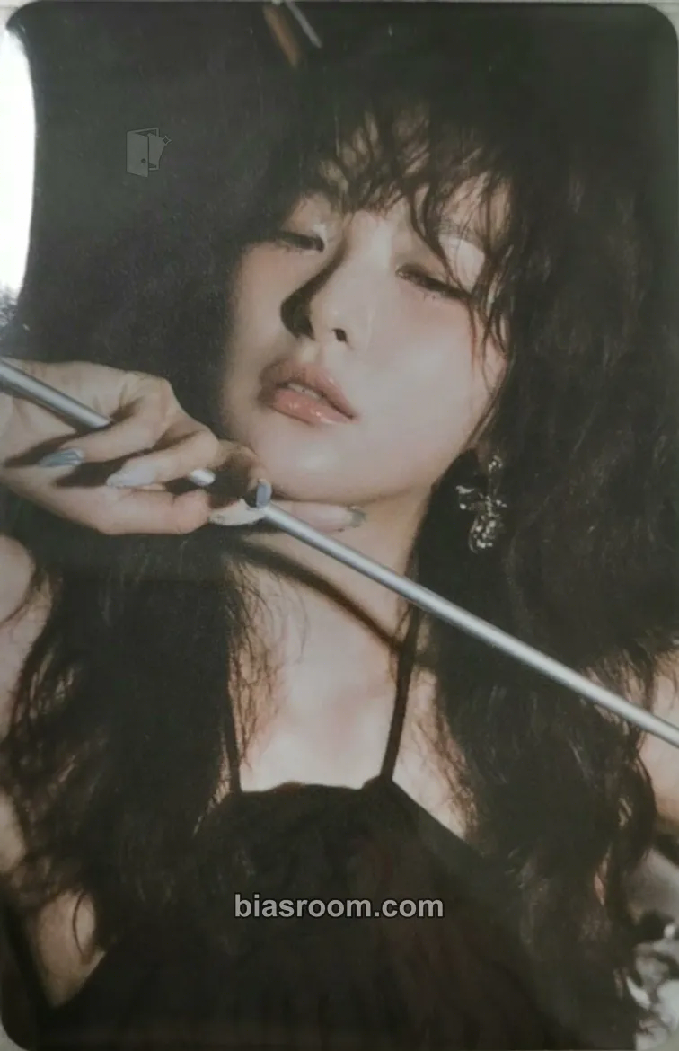 Seulgi Chill Kill Photocard - Red Velvet - Red Velvet K-pop photocard