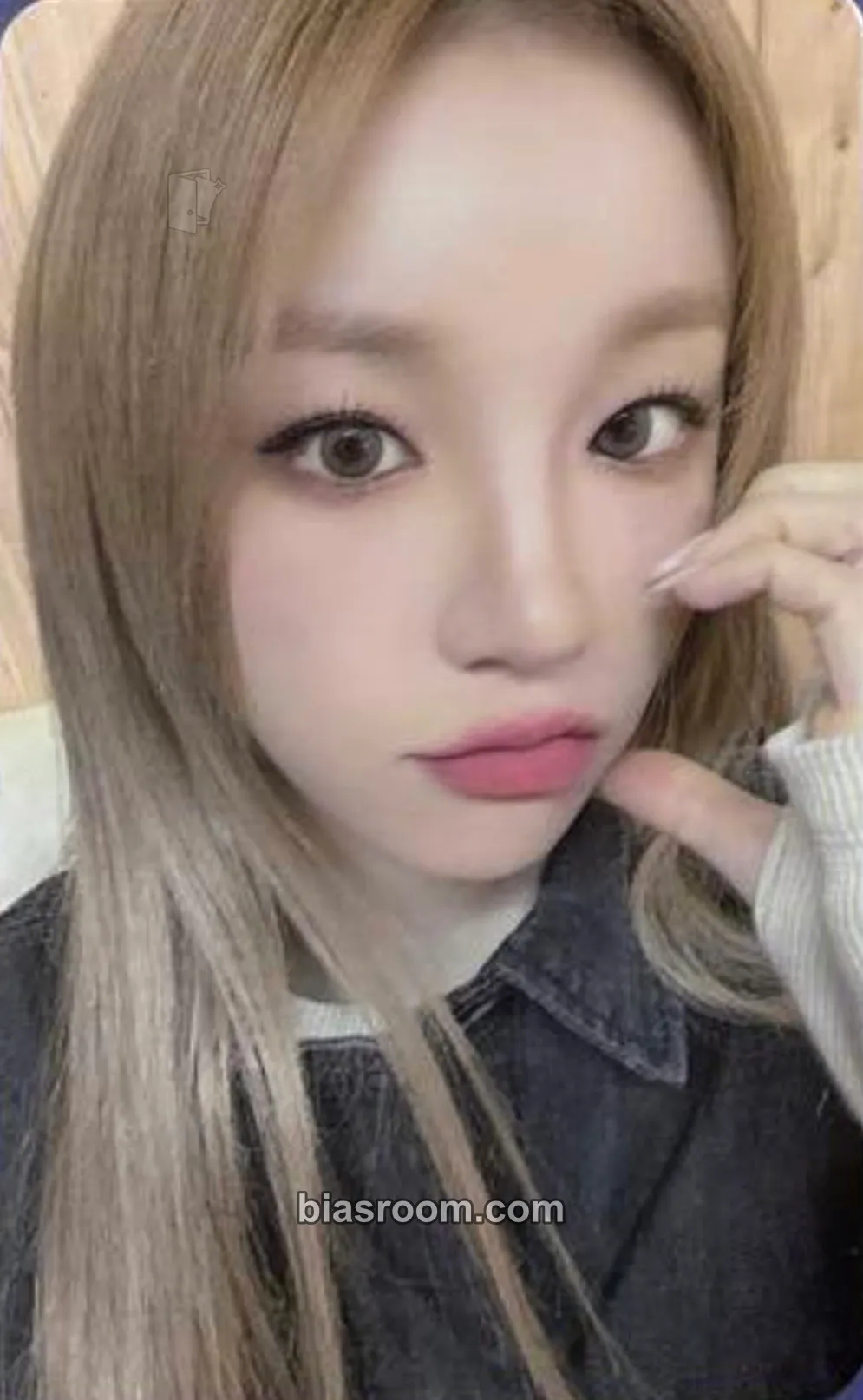 Yuqi (G)I-DLE x Frank Burger Photocard - i-dle - i-dle K-pop photocard