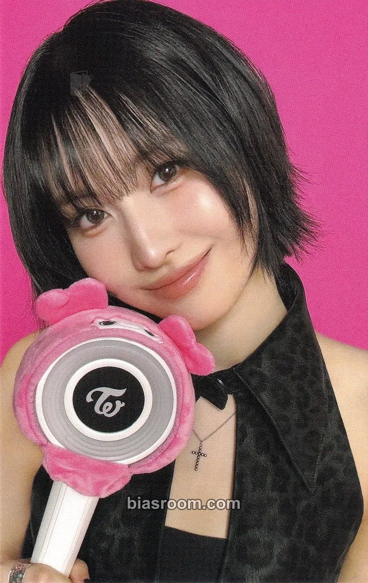 Momo TWICE 6th World Tour THIS IS FOR Photocard - TWICE - TWICE K-pop photocard
