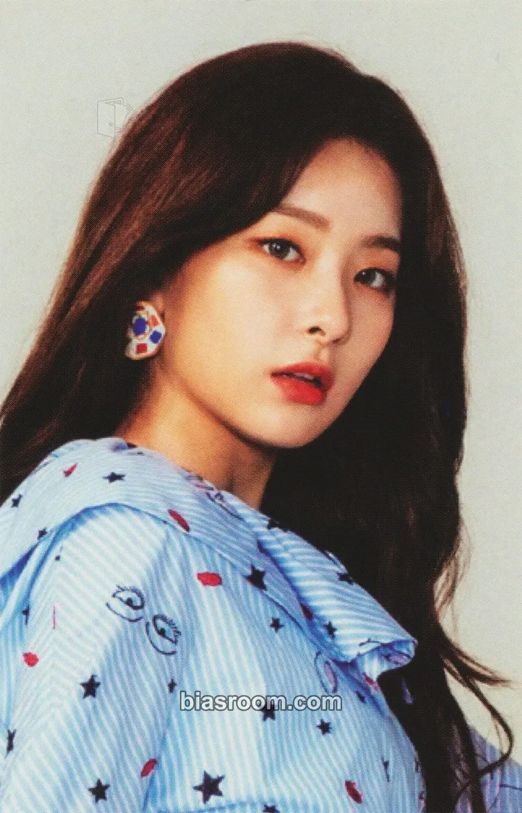 Seulgi Red Room: Red Velvet First Concert Photocard - Red Velvet - Red Velvet K-pop photocard