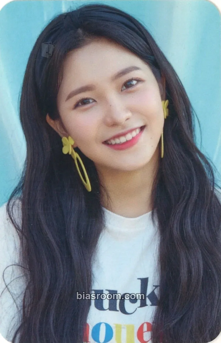 Yeri REDMARE: Red Velvet Second Concert Photocard - Red Velvet - Red Velvet K-pop photocard