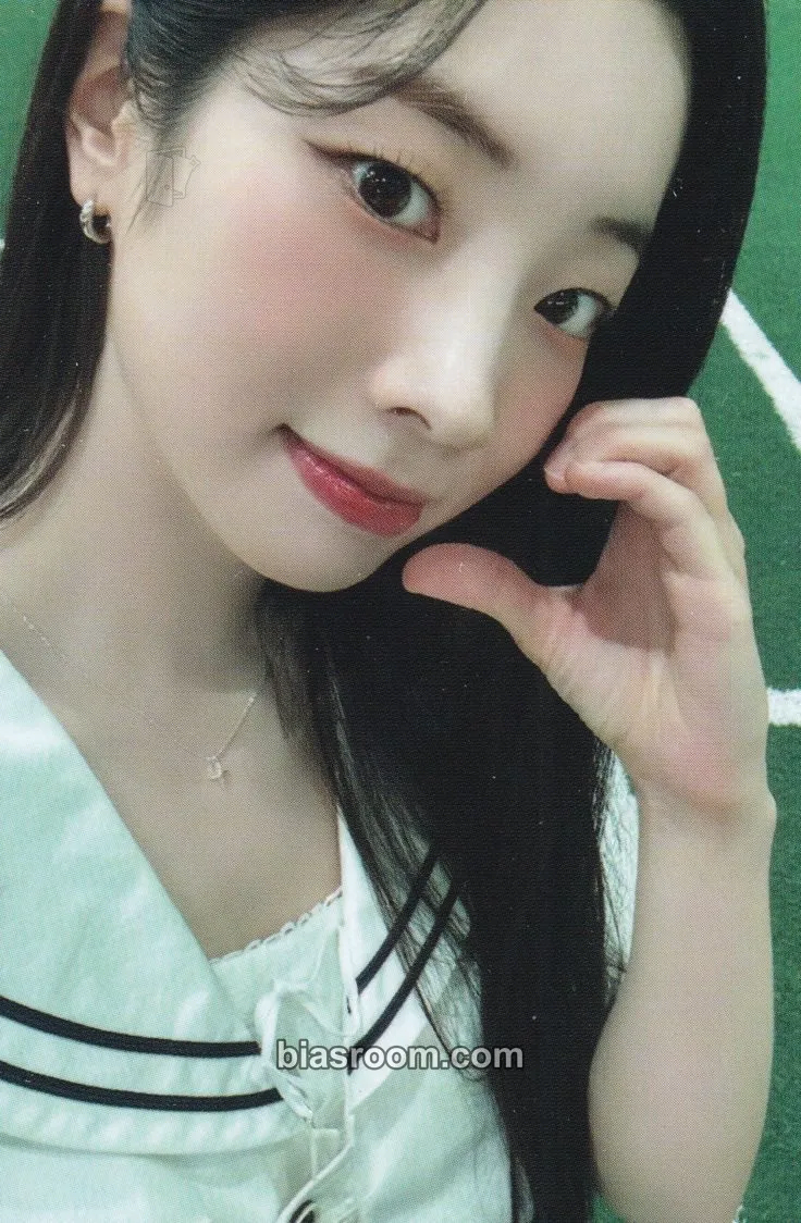 Dahyun HOME 9ROUND (9th Anniversary) Photocard - TWICE - TWICE K-pop photocard