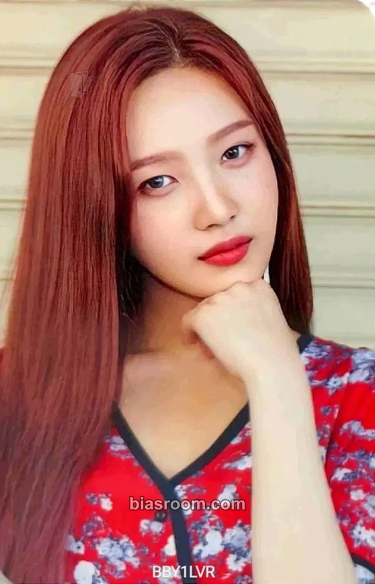 Joy REDMARE: Red Velvet Second Concert Photocard - Red Velvet