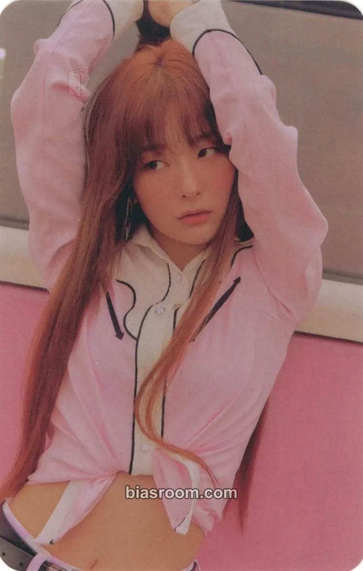 Seulgi La Rouge: Red Velvet 3rd Concert Photocard - Red Velvet - Red Velvet K-pop photocard