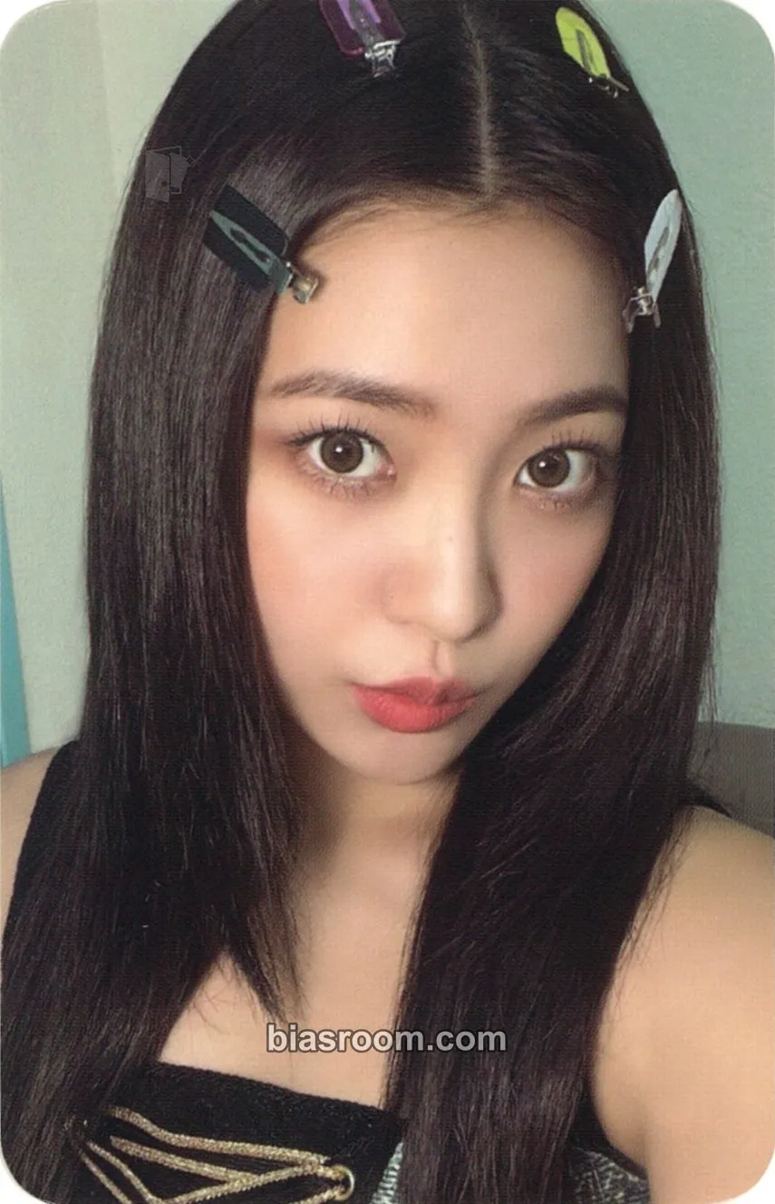 Yeri SMTown Live 2022: SMCU Express Photocard - Red Velvet - Red Velvet K-pop photocard