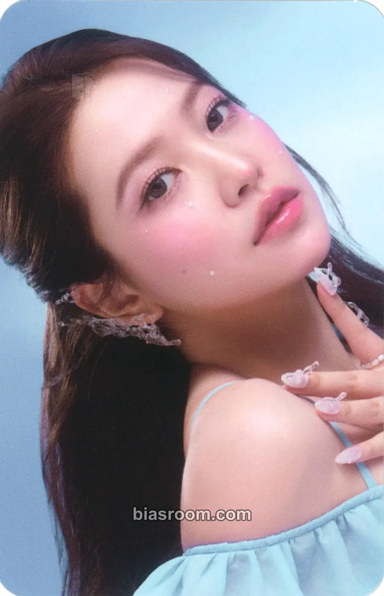 Yeri 2025 Season's Greeting Photocard - Red Velvet - Red Velvet K-pop photocard