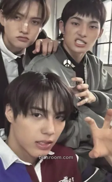 X-82 Photocard - 82Major - 82Major K-pop photocard