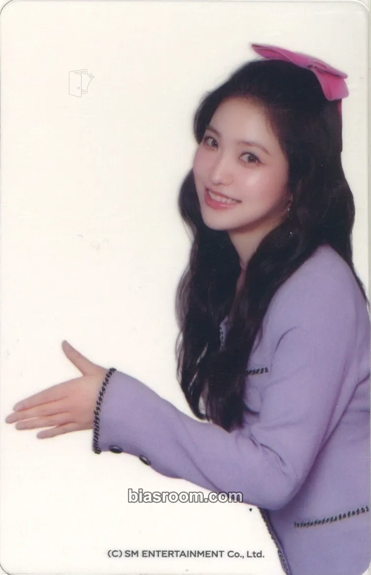 Yeri 2024 Season's Greetings Photocard - Red Velvet - Red Velvet K-pop photocard